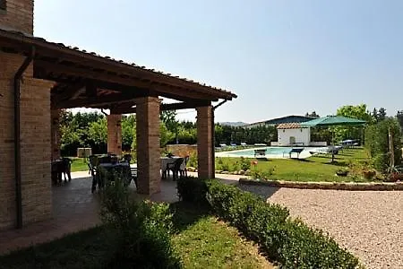 Sleeps 4 Pool Wifi