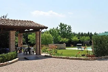 Sleeps 4 Pool Wifi