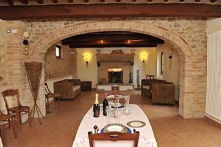Sleeps 4 Pool Wifi